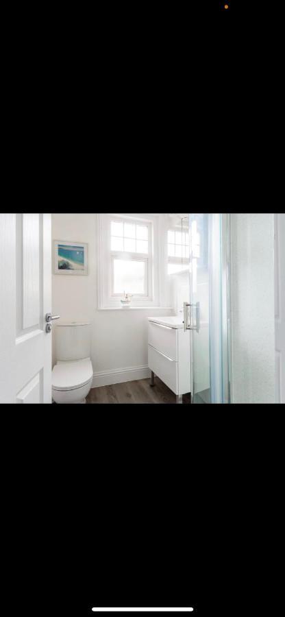 ליים ריג'יס Driftwood Luxury Apartment מראה חיצוני תמונה