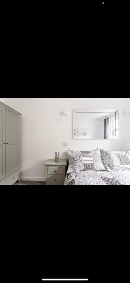 ליים ריג'יס Driftwood Luxury Apartment מראה חיצוני תמונה